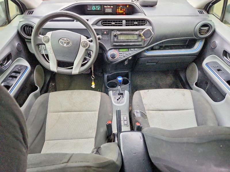 2013 TOYOTA PRIUS C TWO — Фото 8 из 12