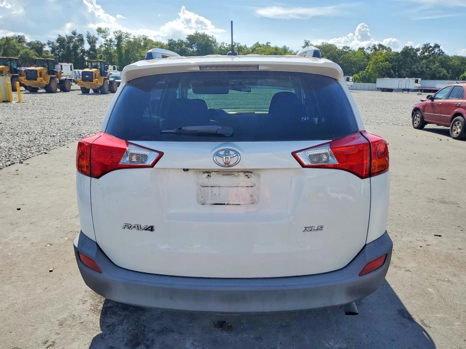 2013 TOYOTA RAV4 XLE — Фото 6 из 13