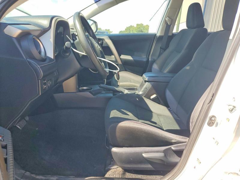 2013 TOYOTA RAV4 XLE — Фото 7 из 13