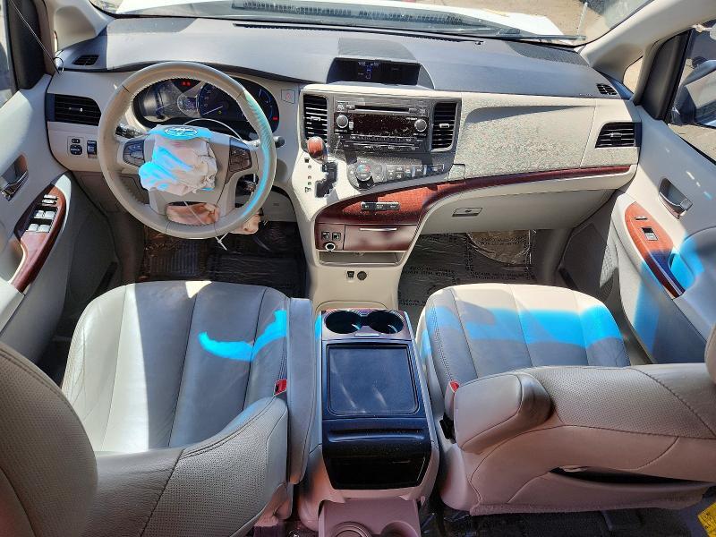 2013 TOYOTA SIENNA XLE 8-PASSENGER — Фото 8 из 14