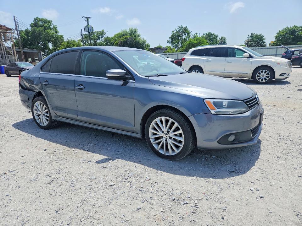 2013 VOLKSWAGEN JETTA — Фото 4 из 12