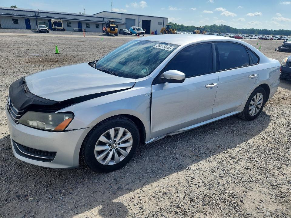1VWAH7A35DC140268 2013 VOLKSWAGEN PASSAT photo no. 1