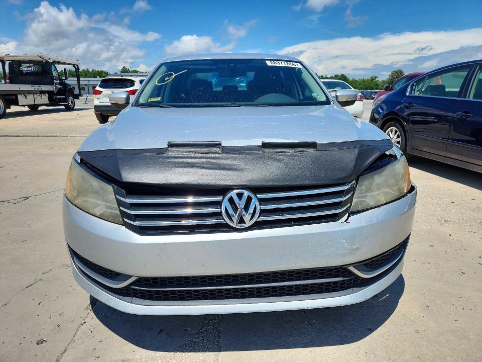 1VWAH7A35DC140268 2013 VOLKSWAGEN PASSAT photo no. 5