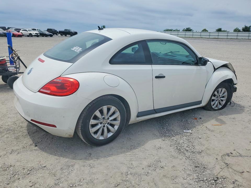 3VWFP7AT4DM653776 2013 VOLKSWAGEN BEETLE photo no. 3