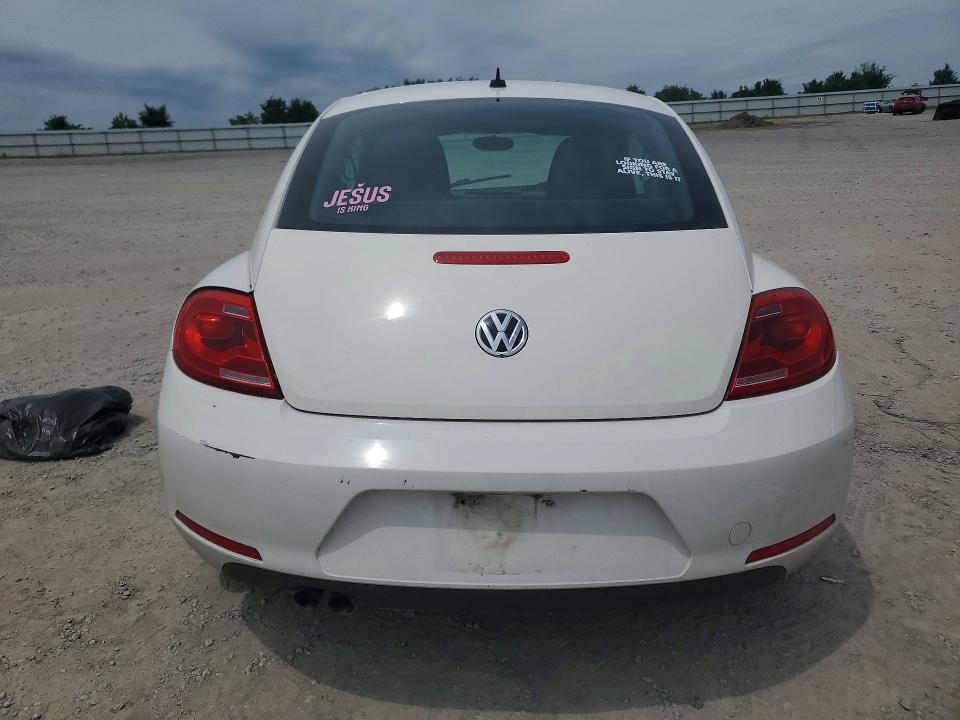 3VWFP7AT4DM653776 2013 VOLKSWAGEN BEETLE photo no. 6