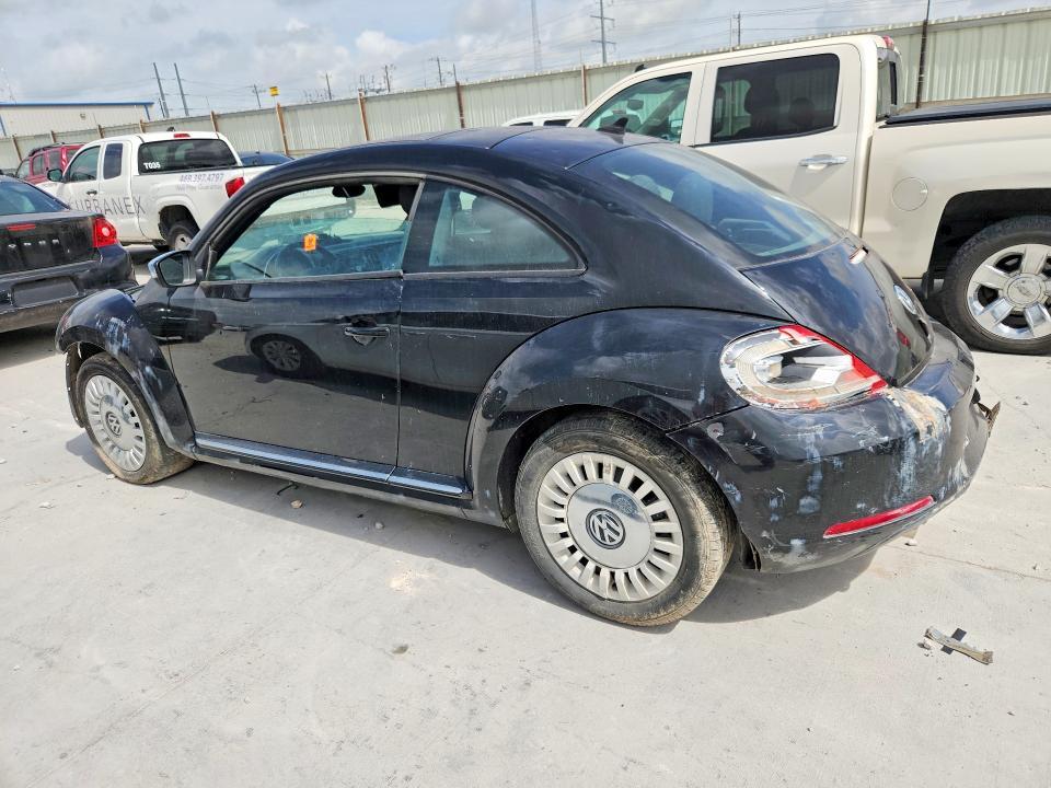 2013 VOLKSWAGEN BEETLE — Фото 2 из 12