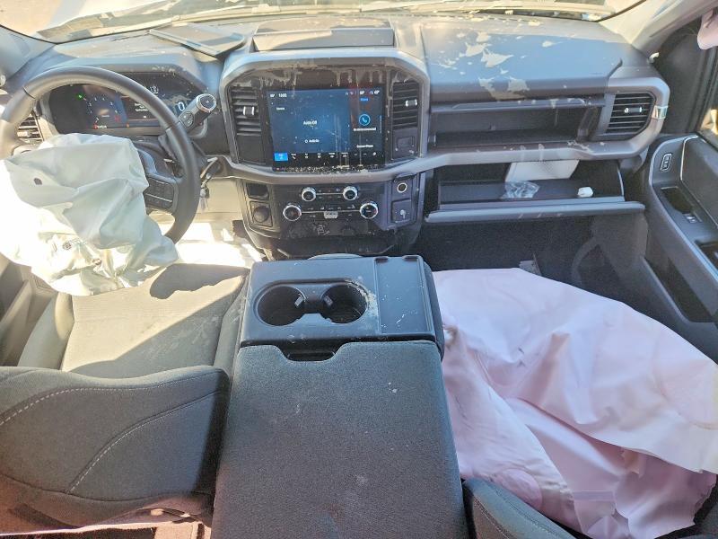 2025 FORD F150 XLT — Фото 8 из 12