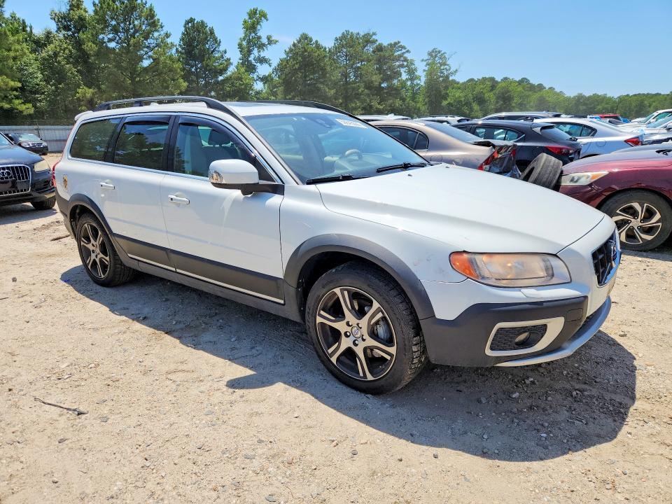 2013 VOLVO XC70 T6 — Фото 4 из 12