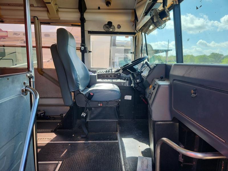 2012 BLUEBIRD VISION - SCHOOL BUS — Фото 5 из 10