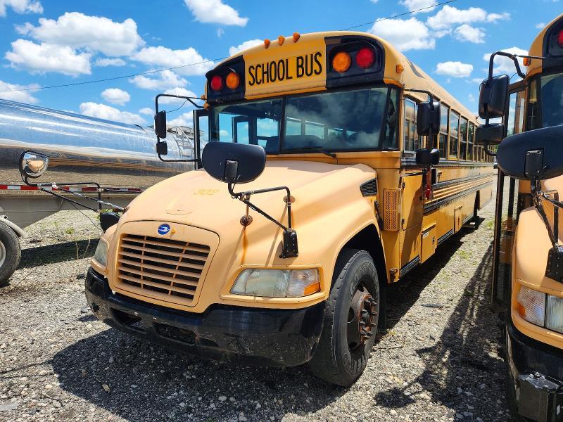 2012 BLUEBIRD VISION - SCHOOL BUS — Фото 2 из 10