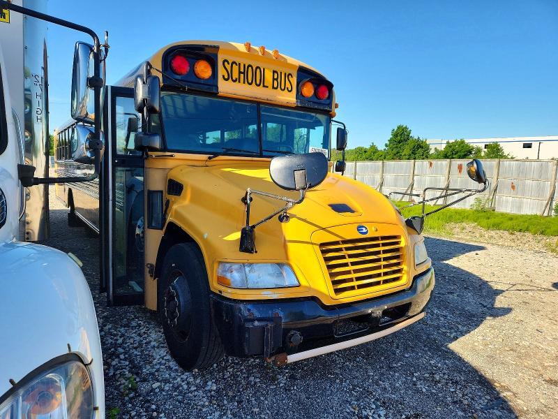 2012 BLUEBIRD VISION - SCHOOL BUS