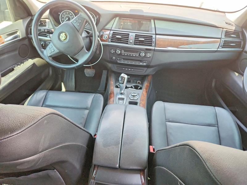 2012 BMW X5 XDRIVE35I — Фото 8 из 13