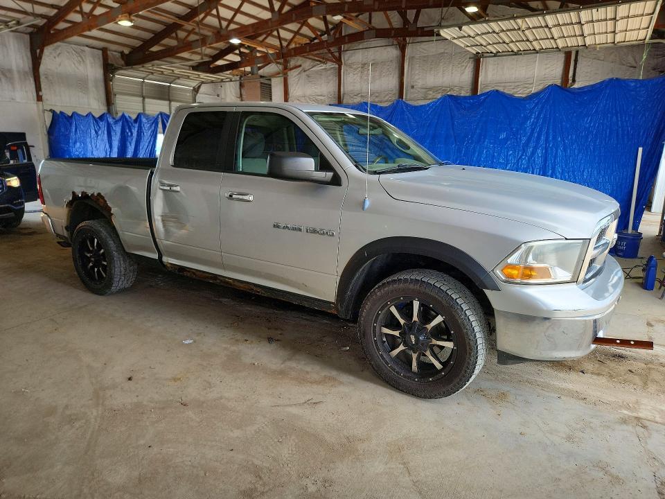 2011 DODGE RAM — Фото 4 из 12