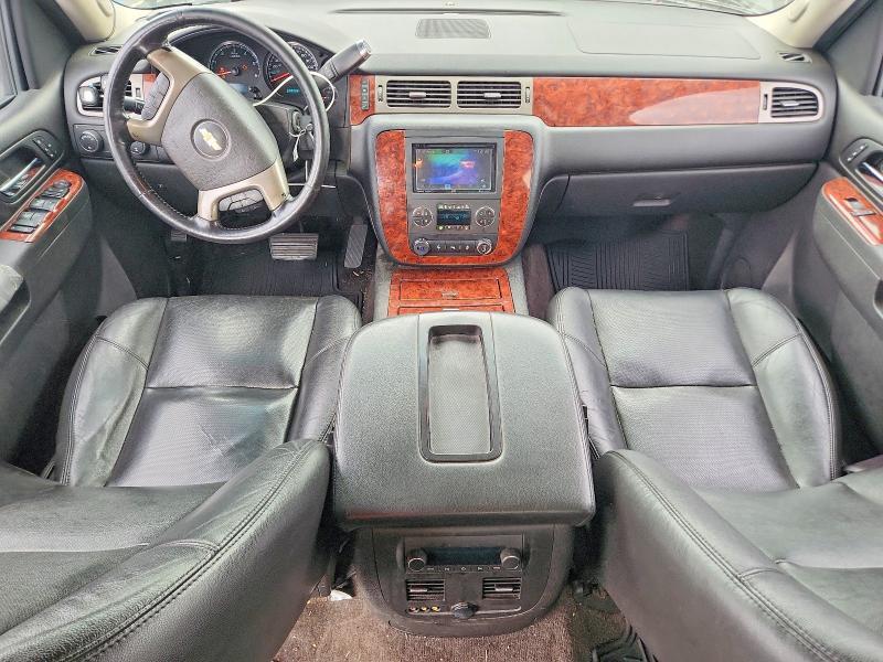 2012 CHEVROLET AVALANCHE LTZ — Фото 8 из 12