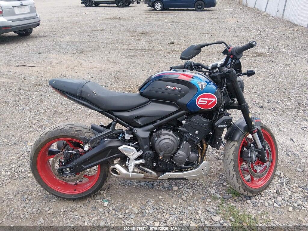 SMTL21U48TTCJ5093 2026 TRIUMPH MOTORCYCLE TRIDENT 660 photo no. 12