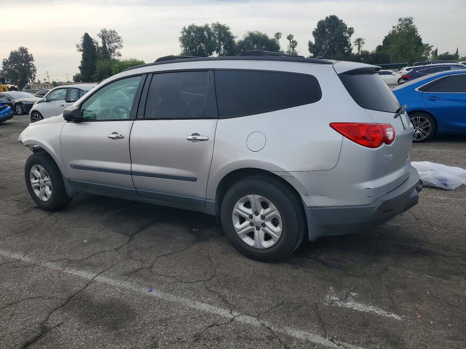 2012 CHEVROLET TRAVERSE LS — Фото 2 из 14