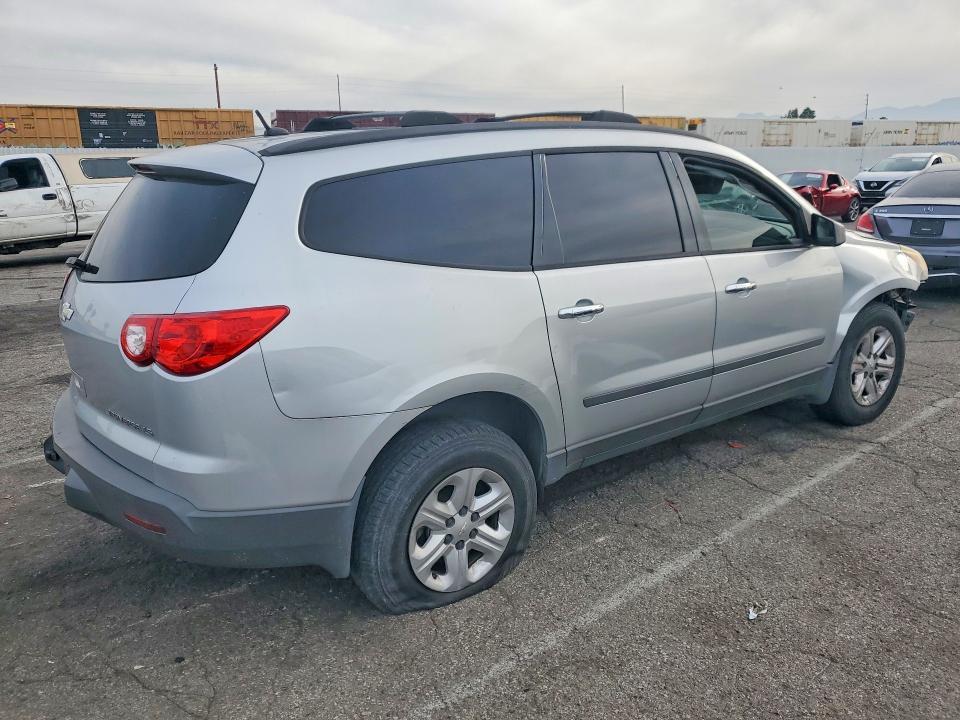 2012 CHEVROLET TRAVERSE LS — Фото 3 из 14