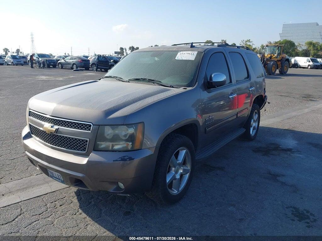 1GNSCBE02BR172203 2011 CHEVROLET TAHOE photo no. 2