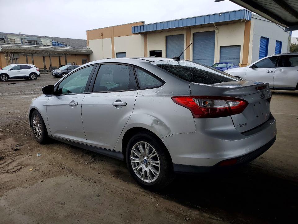 2012 FORD FOCUS SE — Фото 2 из 12