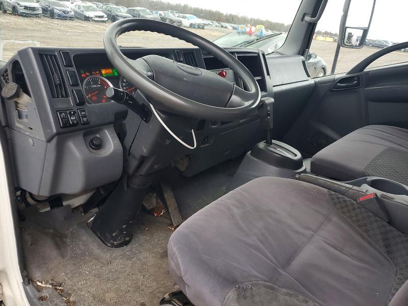 2012 ISUZU NQR BOX TRUCK — Фото 8 из 13