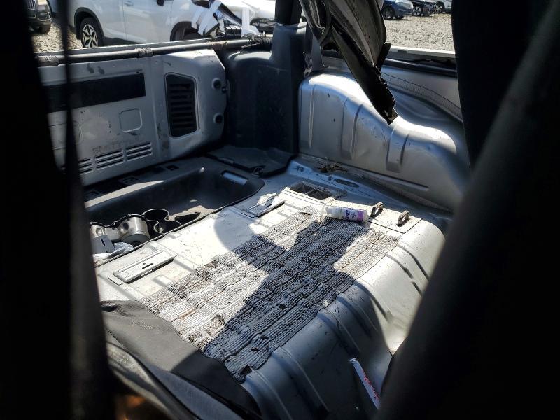 2012 JEEP WRANGLER SAHARA — Фото 10 из 12