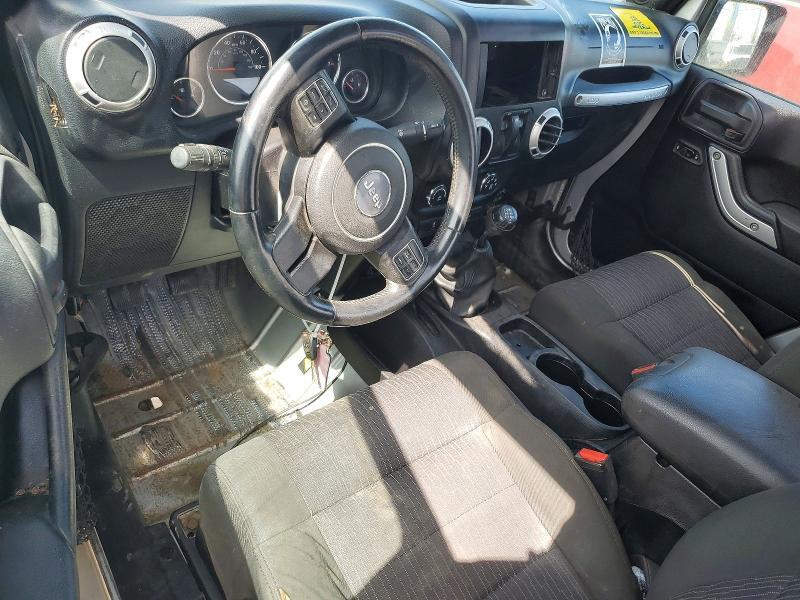 2012 JEEP WRANGLER SAHARA — Фото 8 из 12