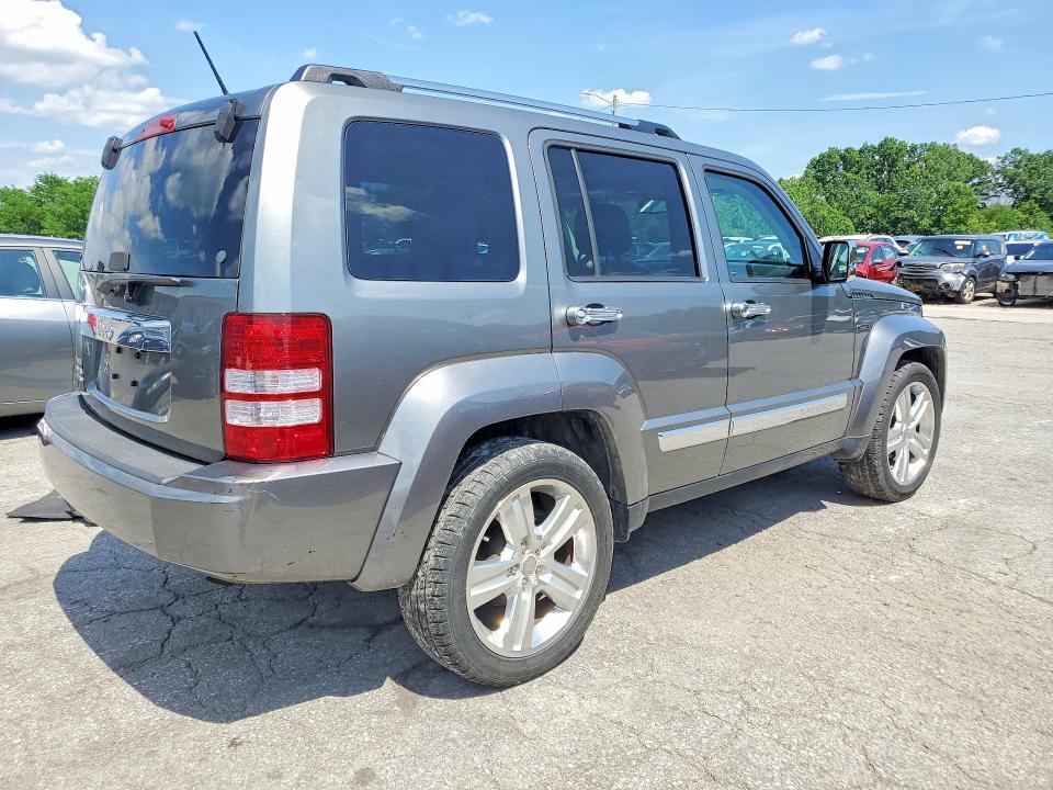 2012 JEEP LIBERTY JET — Фото 3 из 13