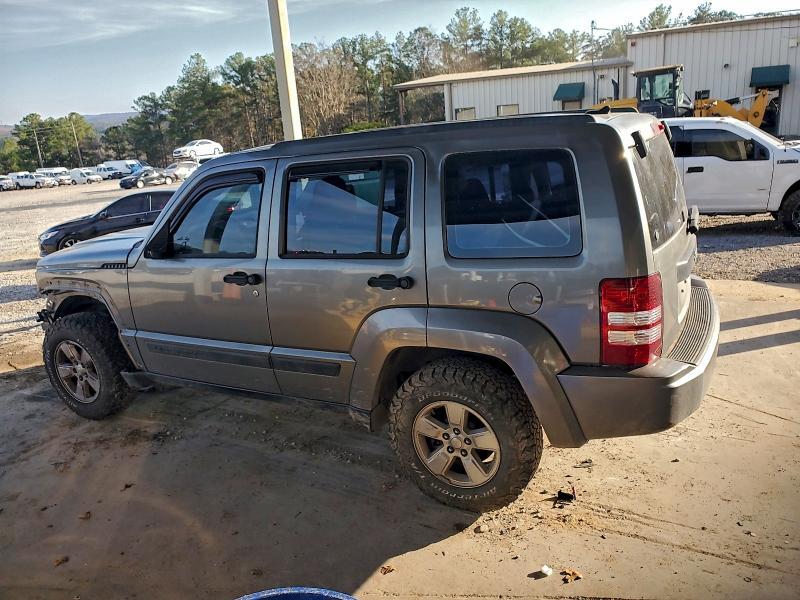 2012 JEEP LIBERTY SPORT — Фото 2 из 13