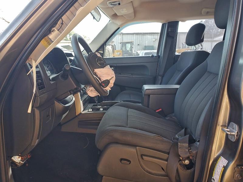 2012 JEEP LIBERTY SPORT — Фото 7 из 13
