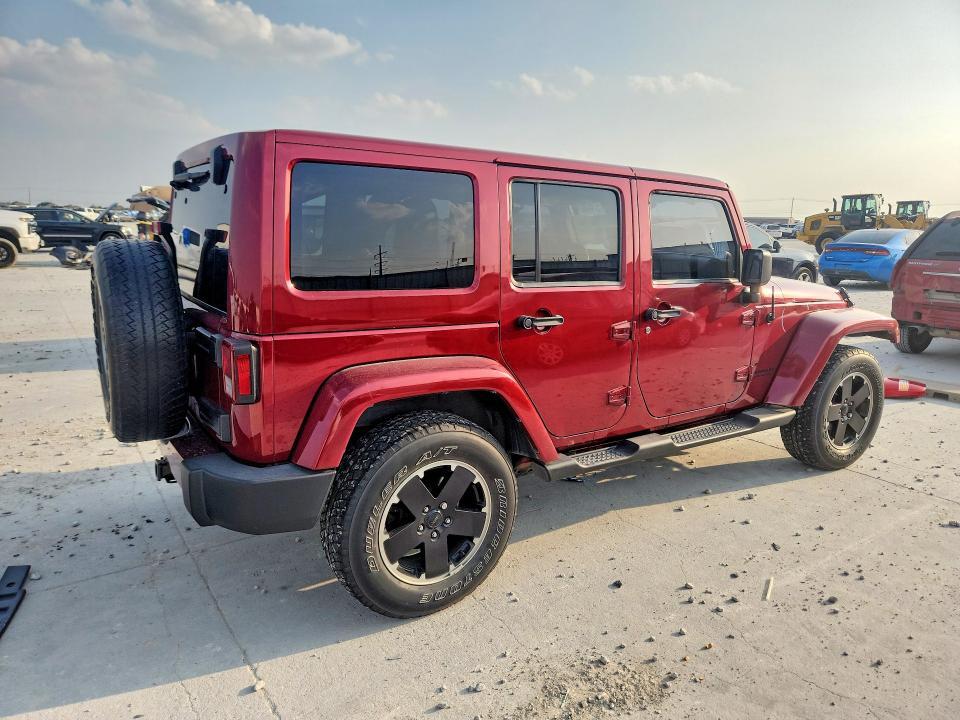 2012 JEEP WRANGLER UNLIMITED SAHARA — Фото 3 из 14