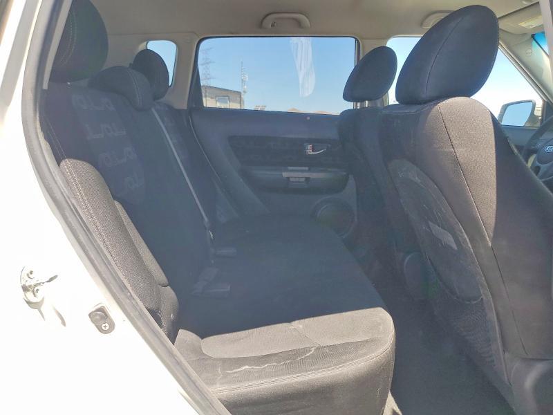 2012 KIA SOUL — Фото 10 из 12