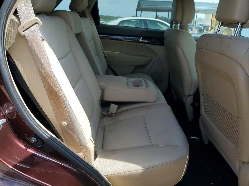 2012 KIA SORENTO LX — Фото 11 из 13