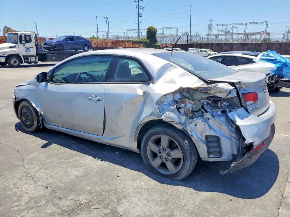 KNAFU6A23C5522238 2012 KIA FORTE KOUP photo no. 2