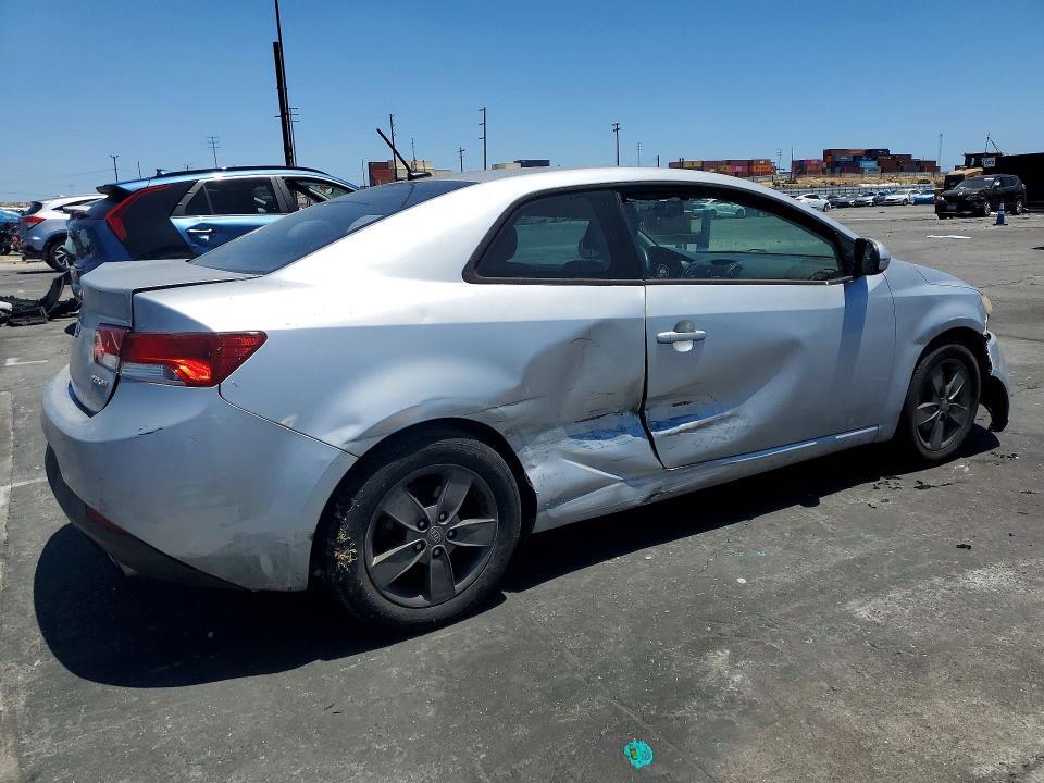 KNAFU6A23C5522238 2012 KIA FORTE KOUP photo no. 3
