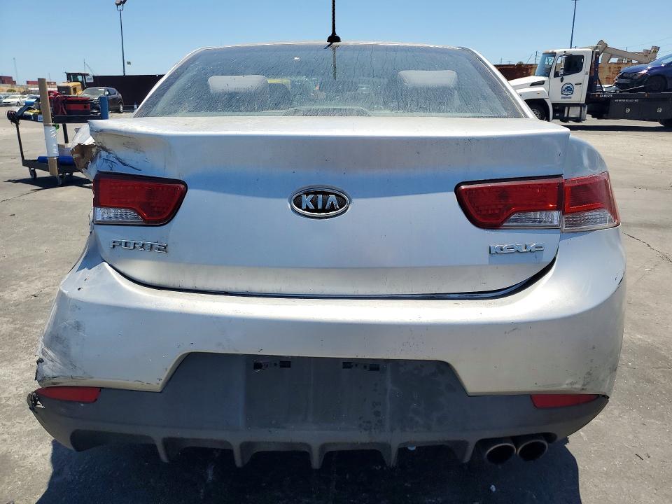 KNAFU6A23C5522238 2012 KIA FORTE KOUP photo no. 6