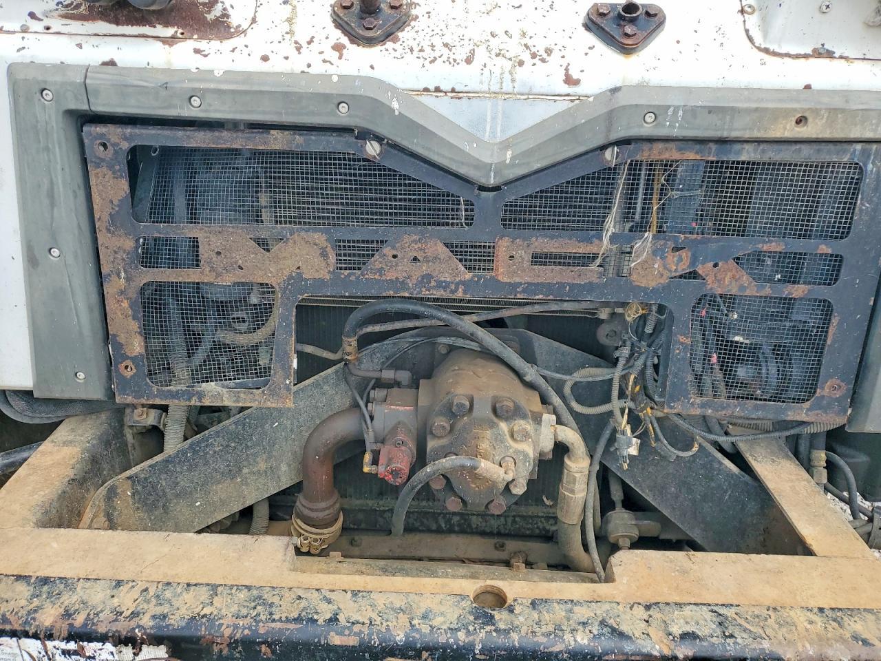 1M2AV04C9CM008925 2012 MACK 600 photo no. 7