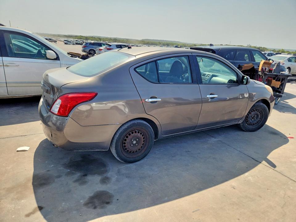 2012 NISSAN VERSA 1.6 S — Фото 3 из 12