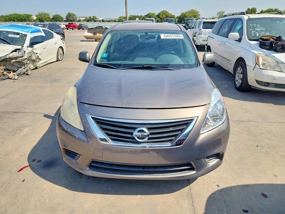 2012 NISSAN VERSA 1.6 S — Фото 5 из 12