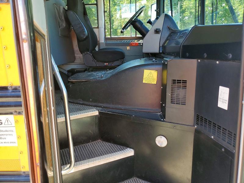 2012 THOMAS SAF-T-LINER C2 - SCHOOL BUS — Фото 5 из 10
