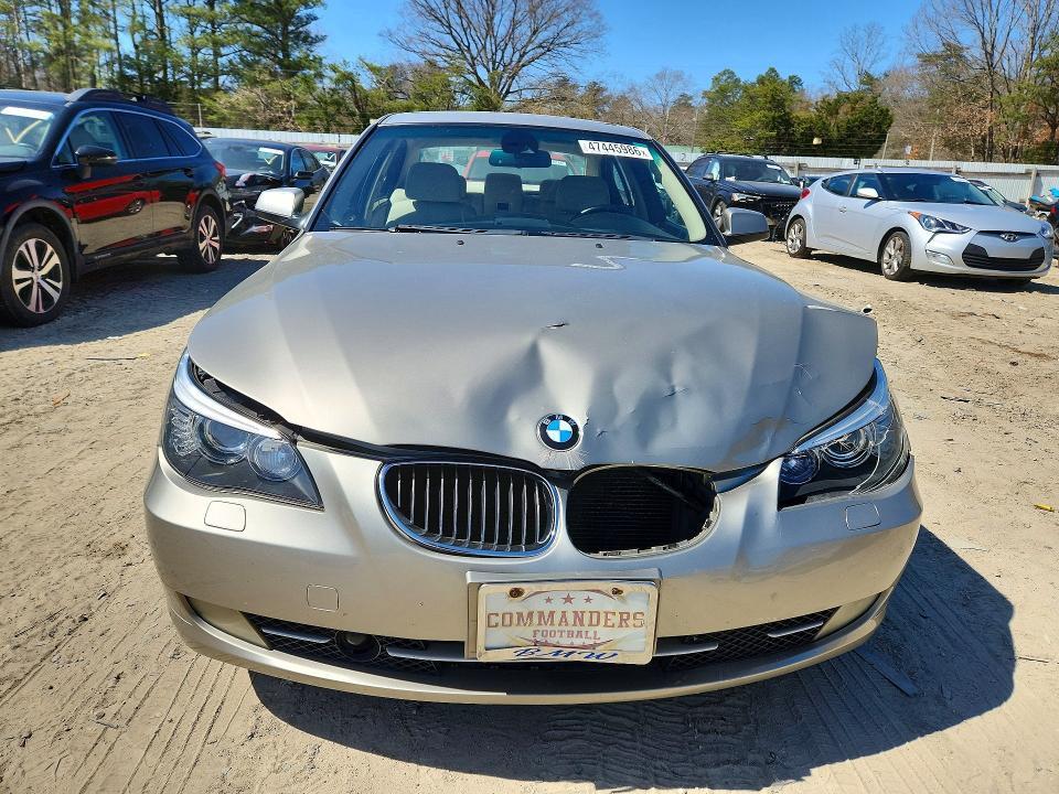 2010 BMW 528 I — Фото 5 из 12