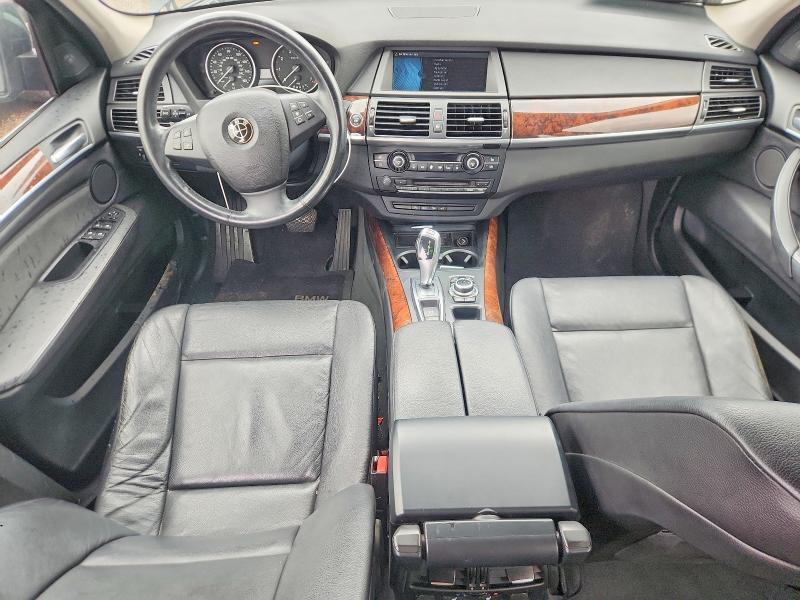 2010 BMW X5 XDRIVE48I — Фото 8 из 12