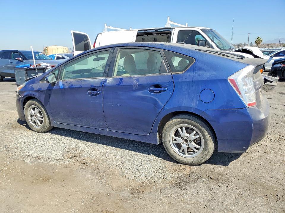 2010 TOYOTA PRIUS II — Фото 2 из 12
