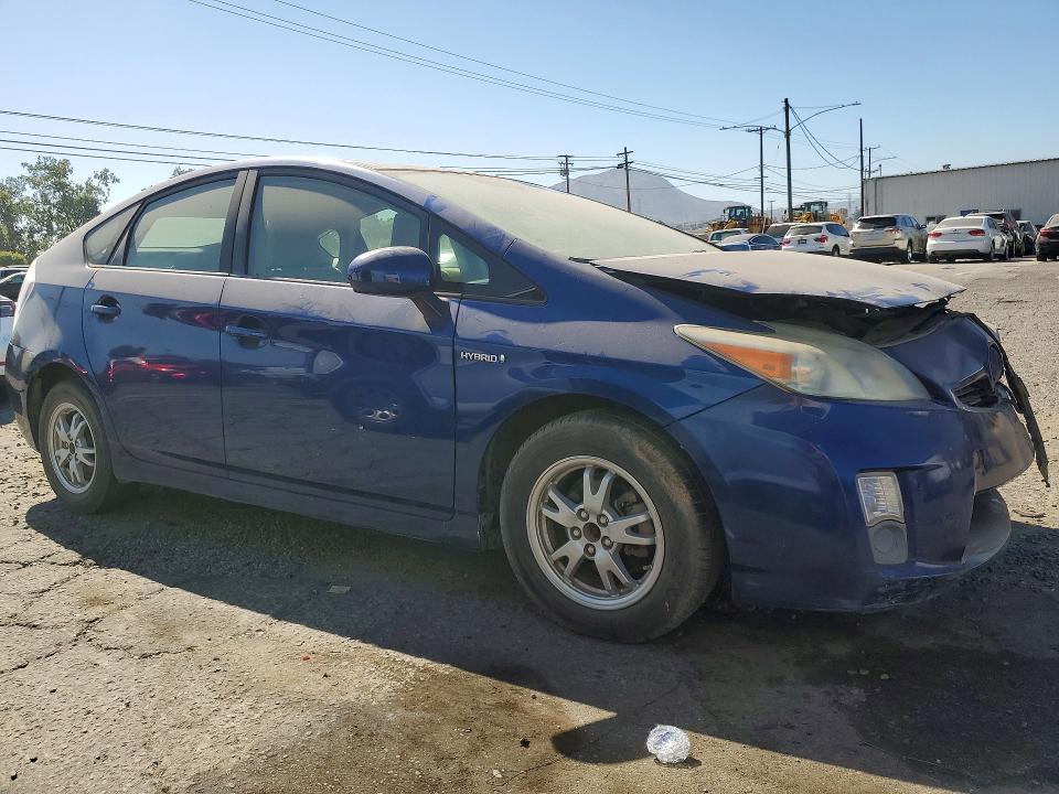 2010 TOYOTA PRIUS II — Фото 4 из 12
