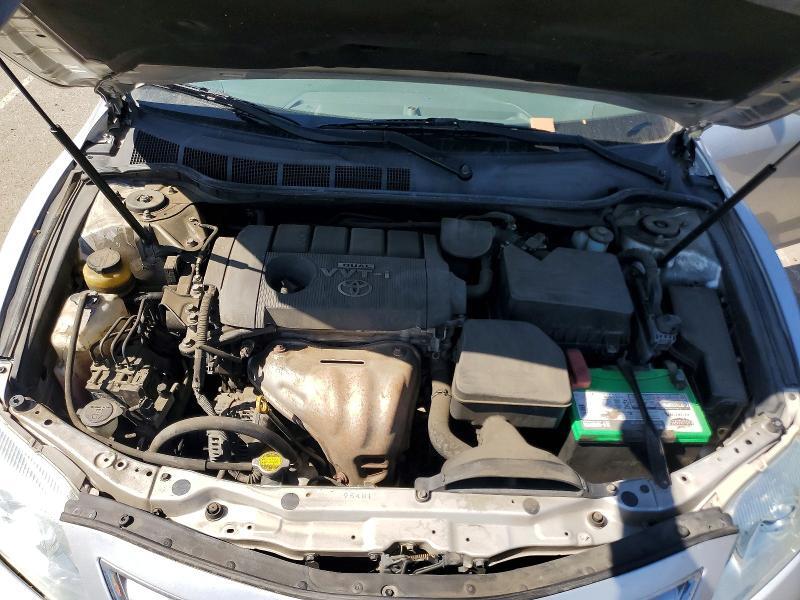 2010 TOYOTA CAMRY LE — Фото 11 из 12