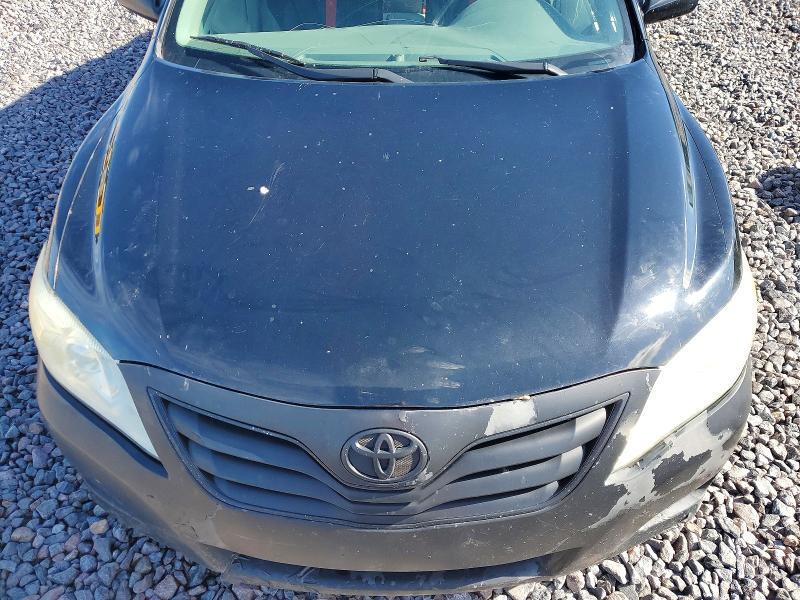 2010 TOYOTA CAMRY LE — Фото 11 из 12