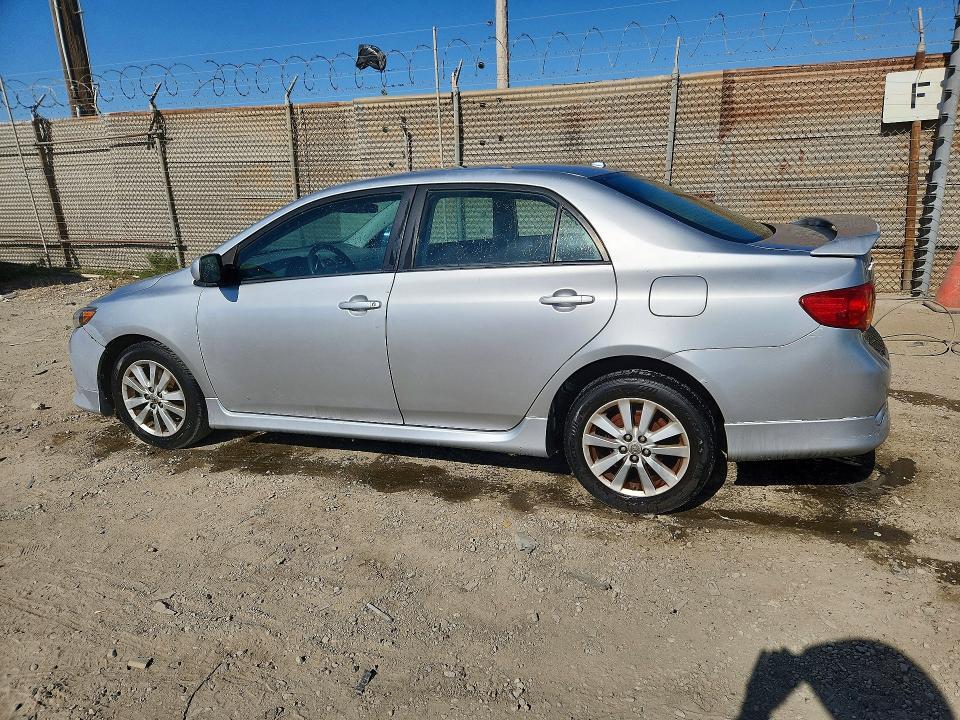 2010 TOYOTA COROLLA S — Фото 2 из 12