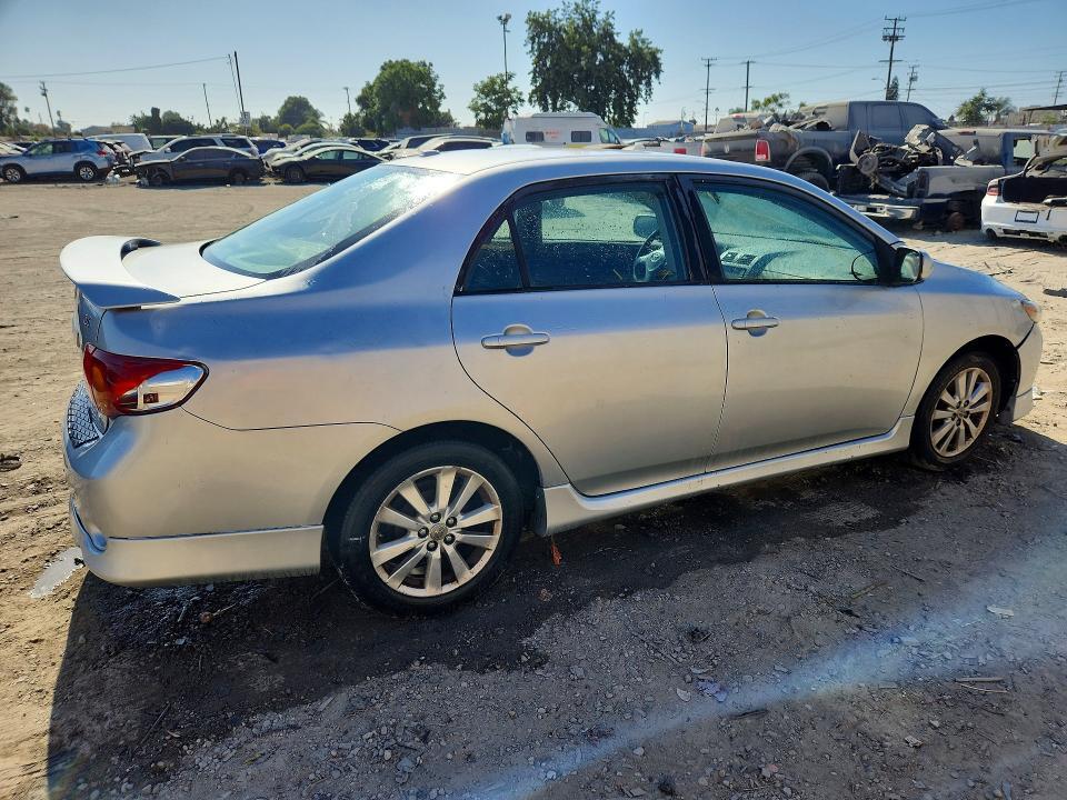 2010 TOYOTA COROLLA S — Фото 3 из 12