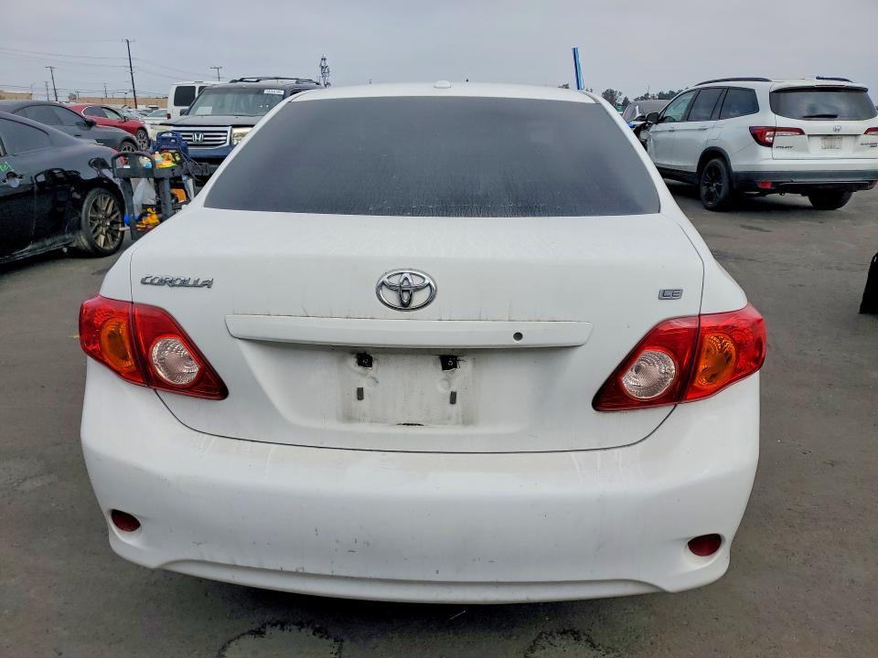 2010 TOYOTA COROLLA LE — Фото 6 из 12