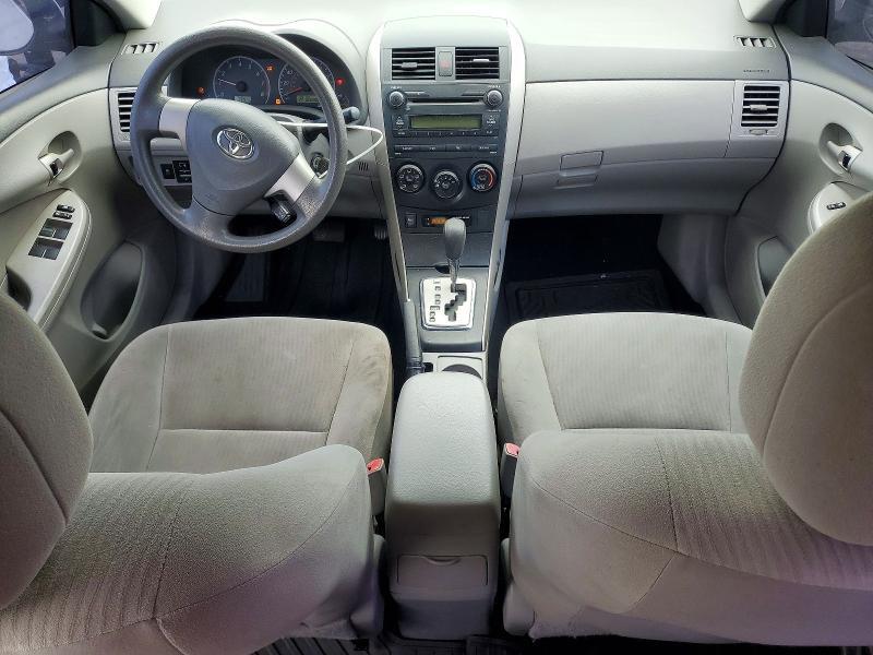 2010 TOYOTA COROLLA LE — Фото 8 из 12