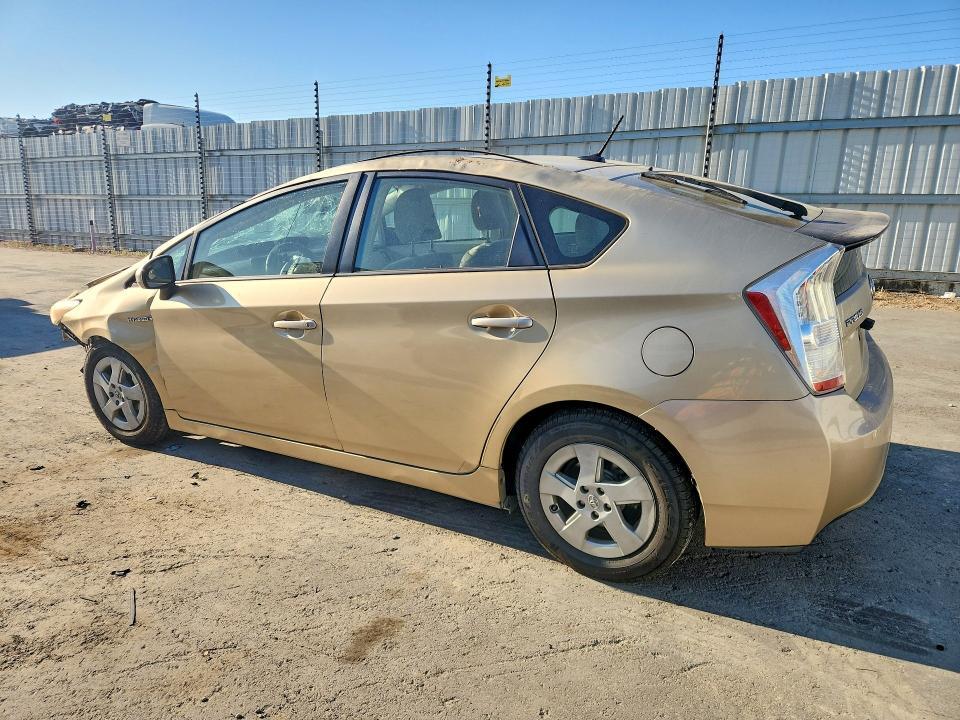 2010 TOYOTA PRIUS II — Фото 2 из 13